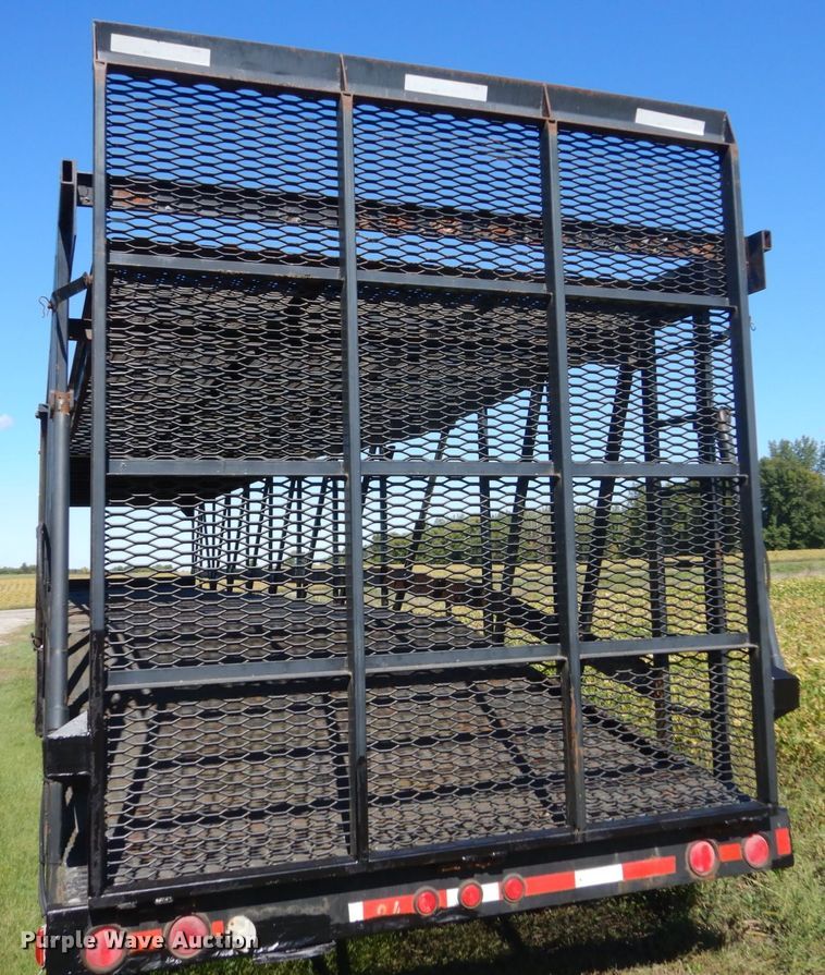 image for item FU9554 1992 golf cart carrier trailer