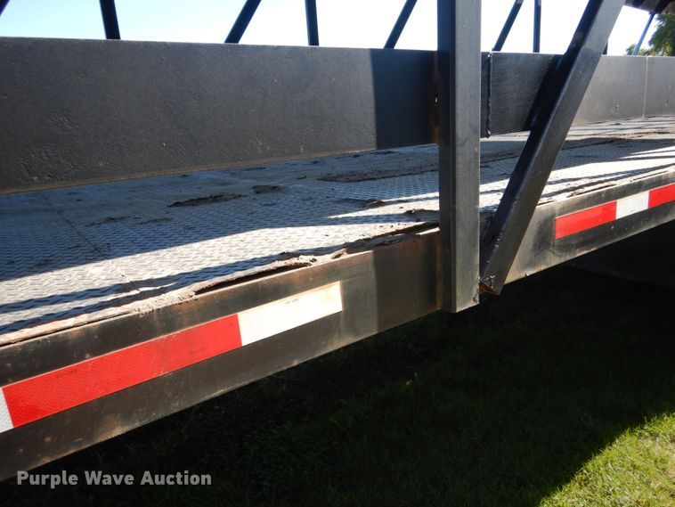 image for item FU9554 1992 golf cart carrier trailer