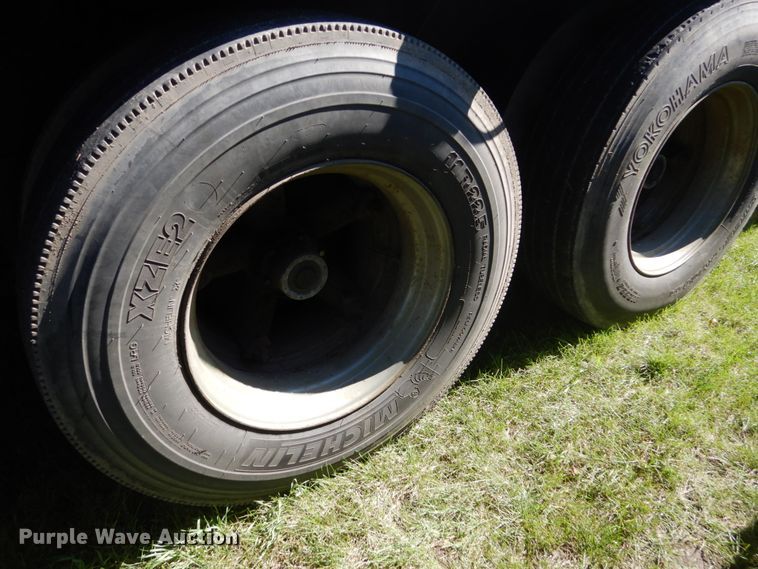 image for item FU9554 1992 golf cart carrier trailer