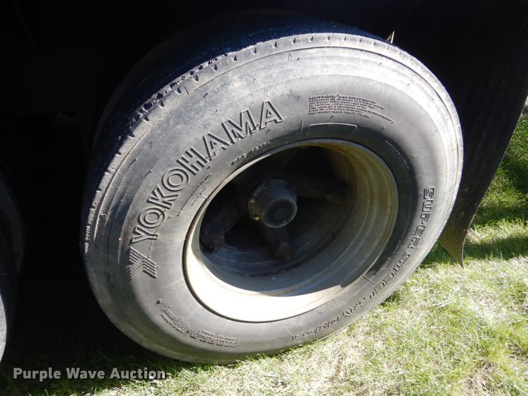 image for item FU9554 1992 golf cart carrier trailer