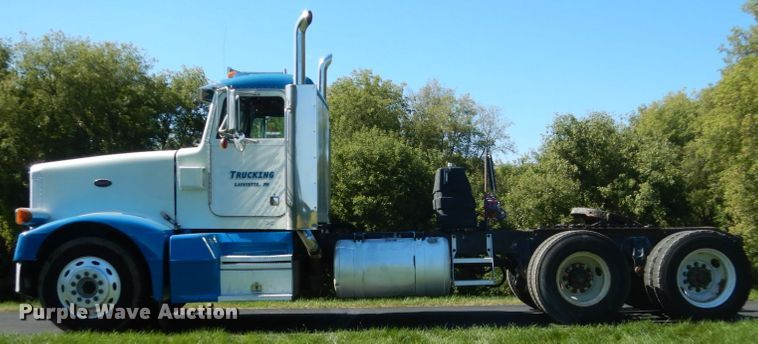 image for item FU9556 1997 Peterbilt 377 semi truck