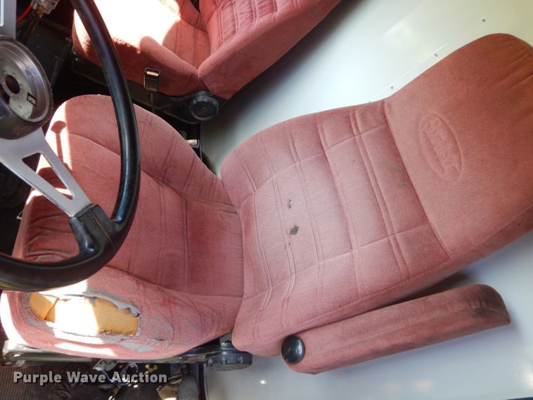 image for item FU9556 1997 Peterbilt 377 semi truck