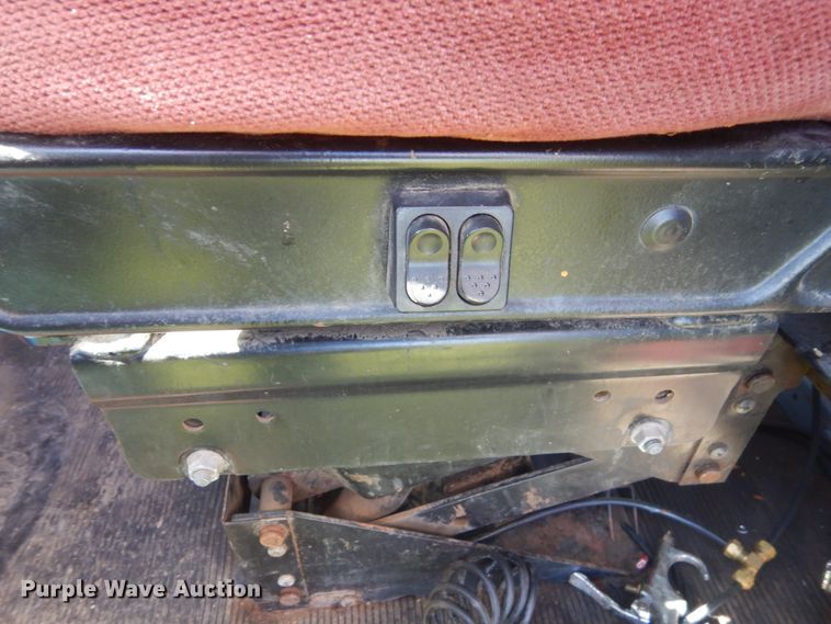 image for item FU9556 1997 Peterbilt 377 semi truck