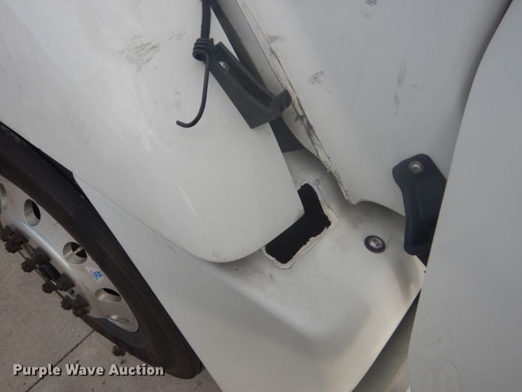 image for item FU9566 2007 Freightliner Columbia semi truck