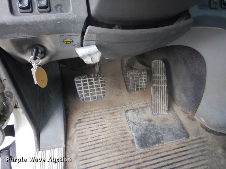 image for item FU9566 2007 Freightliner Columbia semi truck