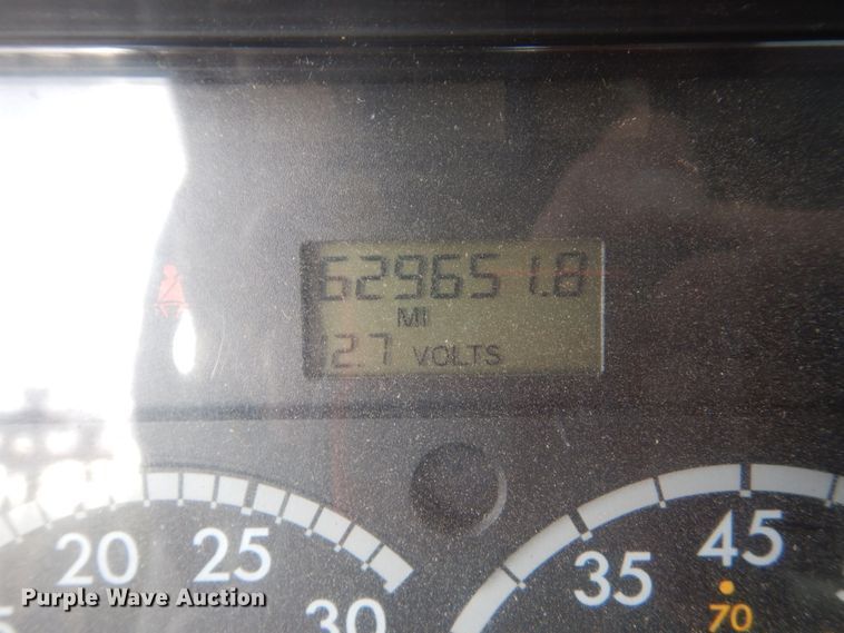 image for item FU9566 2007 Freightliner Columbia semi truck