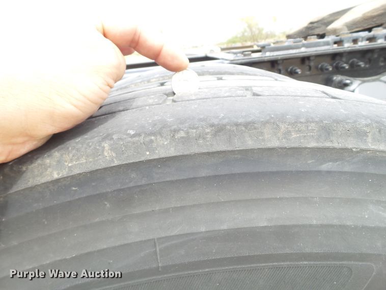 image for item GC9034 2015 Freightliner Cascadia semi truck