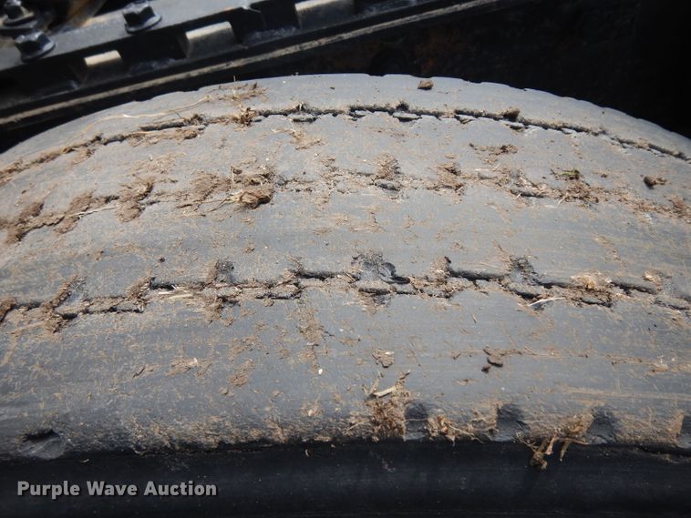 image for item GG9227 1997 International 8200 semi truck