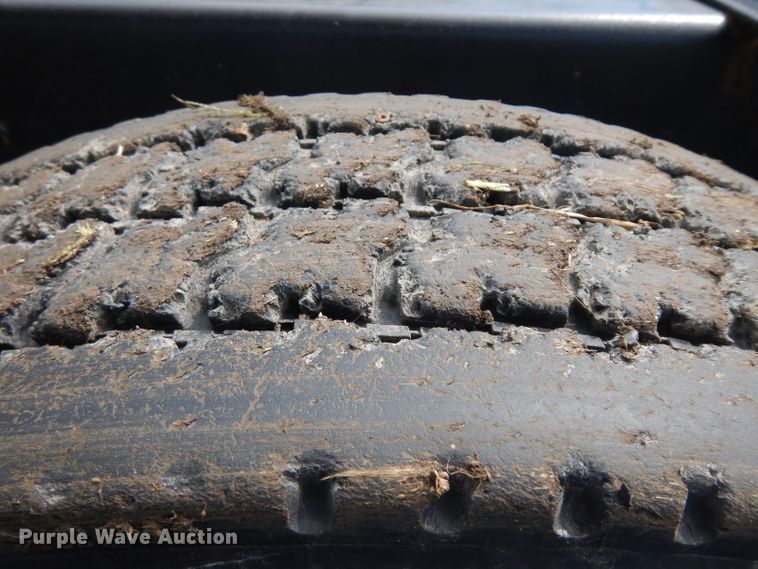 image for item GG9227 1997 International 8200 semi truck