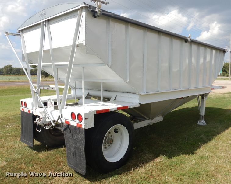 image for item GI9263 1974 Doonan single hopper bottom grain trailer