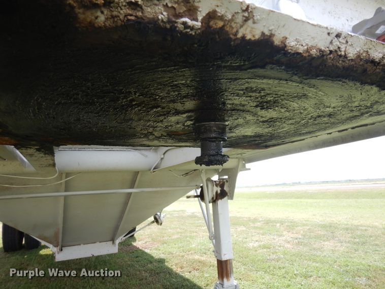 image for item GI9263 1974 Doonan single hopper bottom grain trailer