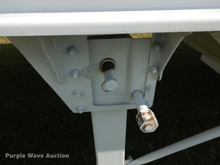 image for item GI9263 1974 Doonan single hopper bottom grain trailer