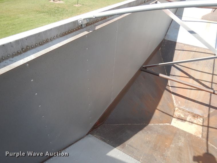 image for item GI9263 1974 Doonan single hopper bottom grain trailer