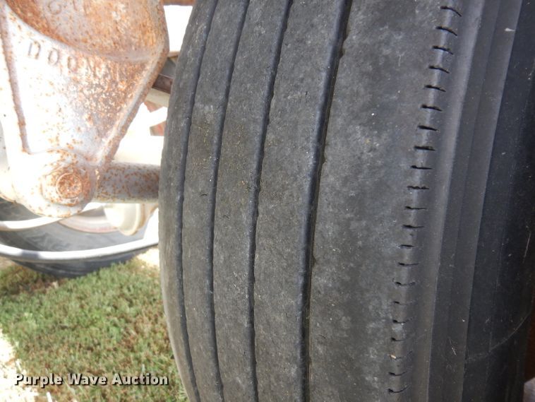 image for item GI9263 1974 Doonan single hopper bottom grain trailer