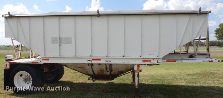 image for item GI9264 1978 Doonan single hopper bottom grain trailer