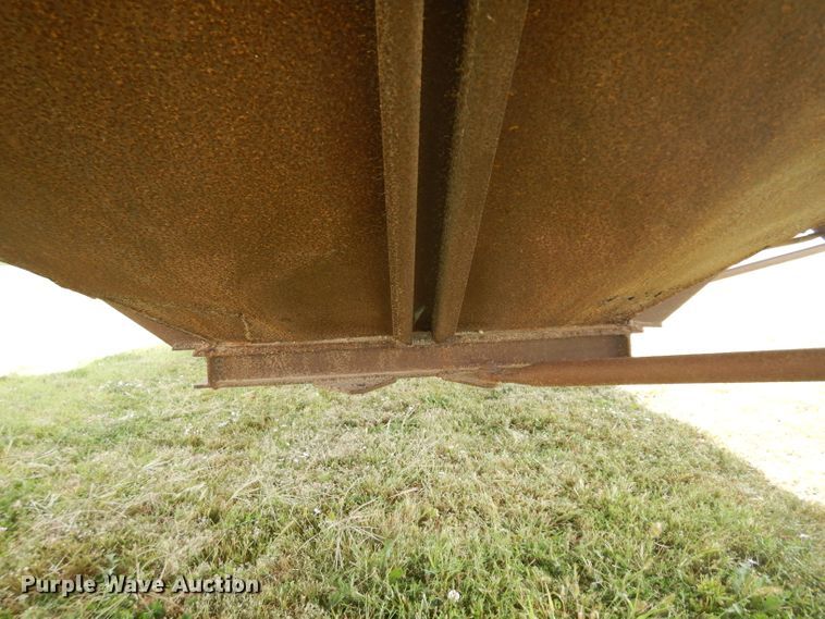 image for item GI9264 1978 Doonan single hopper bottom grain trailer