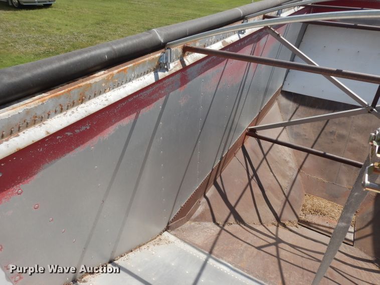 image for item GI9264 1978 Doonan single hopper bottom grain trailer