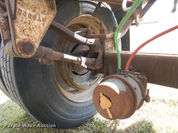 image for item GI9264 1978 Doonan single hopper bottom grain trailer