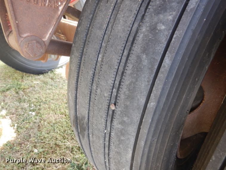 image for item GI9264 1978 Doonan single hopper bottom grain trailer