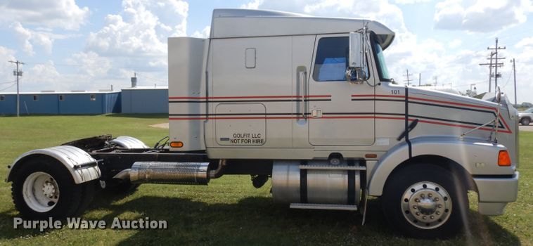 image for item GI9266 1994 White GMC WIA semi truck