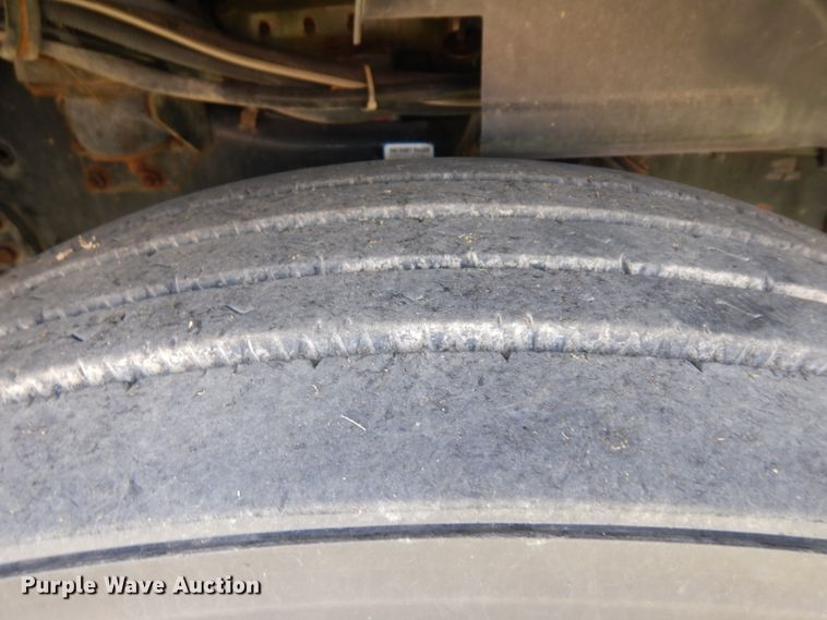 image for item GI9266 1994 White GMC WIA semi truck