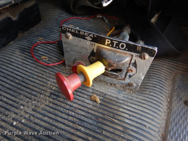 image for item GI9326 1998 Kenworth T800B semi truck