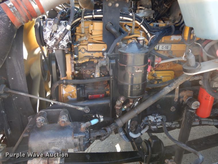 image for item GI9326 1998 Kenworth T800B semi truck