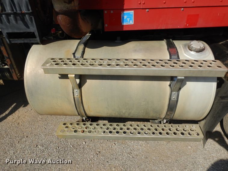 image for item GI9326 1998 Kenworth T800B semi truck