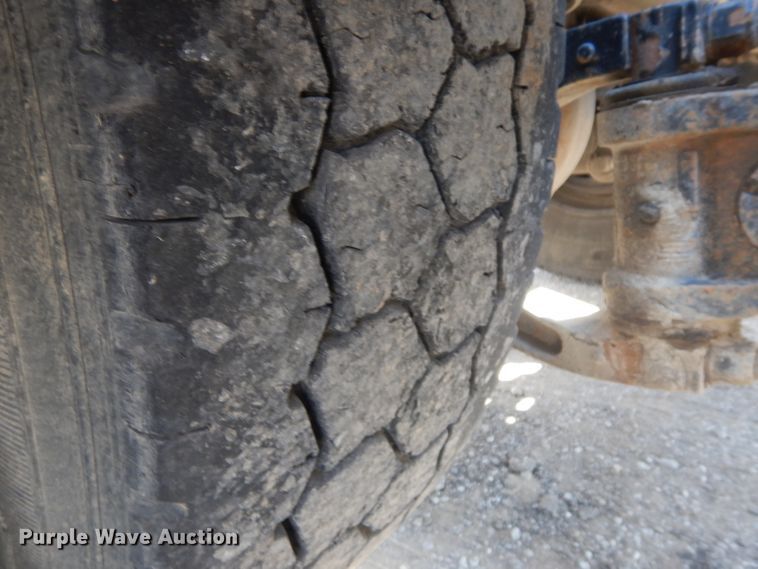 image for item GI9326 1998 Kenworth T800B semi truck