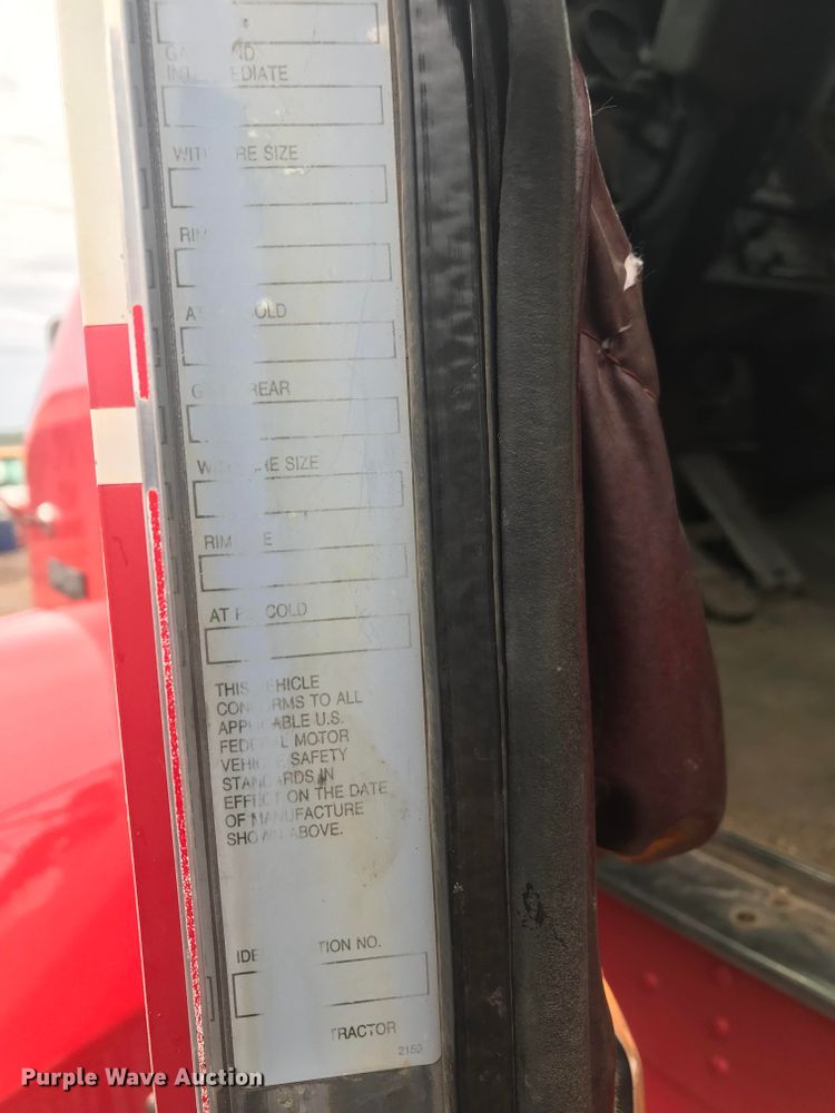 image for item GI9326 1998 Kenworth T800B semi truck