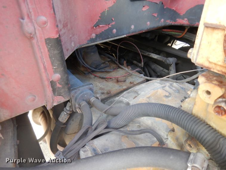 image for item GI9338 2000 Peterbilt 379 semi truck