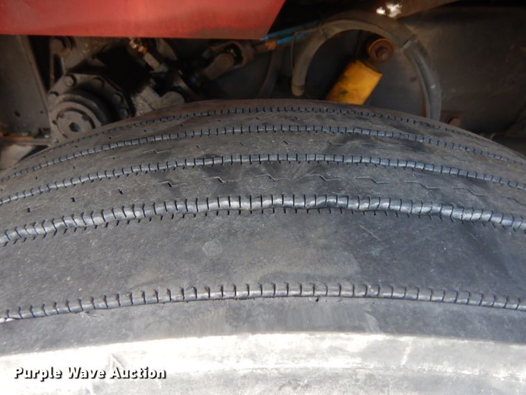 image for item GI9338 2000 Peterbilt 379 semi truck