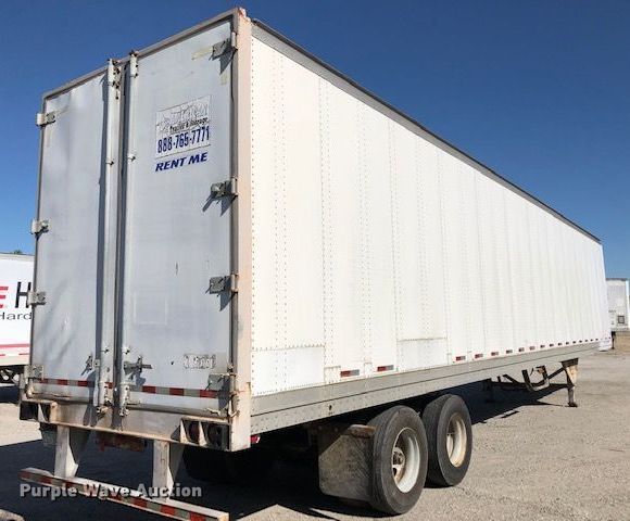 image for item H1011 1996 Hyundai dry van trailer