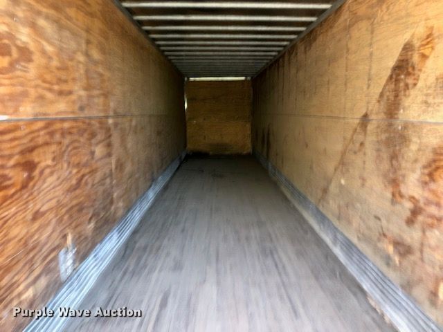 image for item H1011 1996 Hyundai dry van trailer