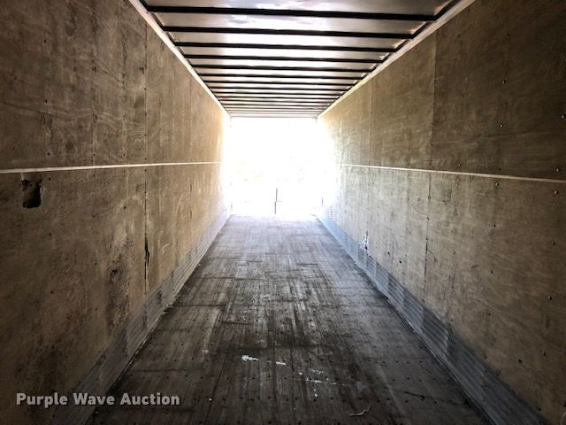 image for item H1011 1996 Hyundai dry van trailer