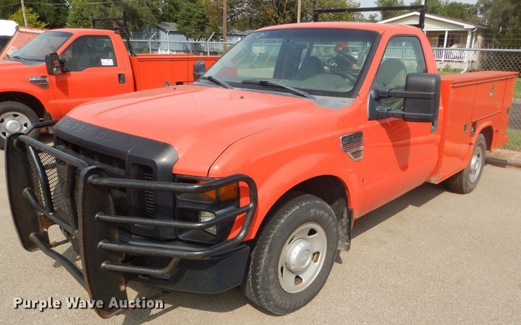 image for item DB4975 2008 Ford F250 Super Duty utility bed pickup truck