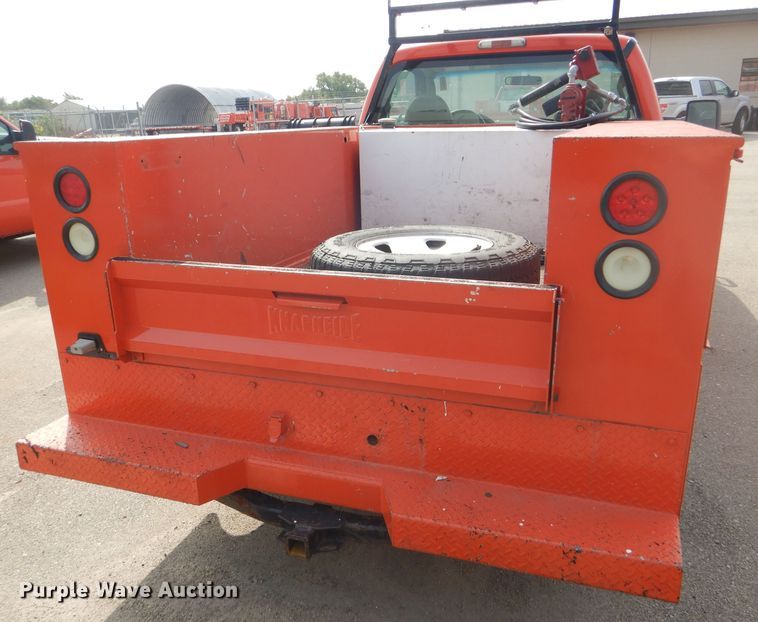 image for item DB4975 2008 Ford F250 Super Duty utility bed pickup truck