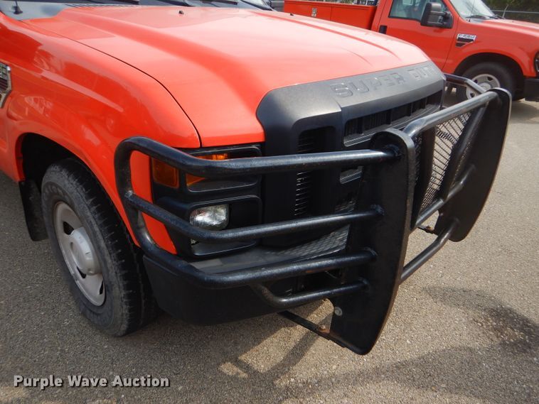 image for item DB4975 2008 Ford F250 Super Duty utility bed pickup truck