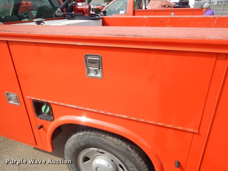 image for item DB4975 2008 Ford F250 Super Duty utility bed pickup truck