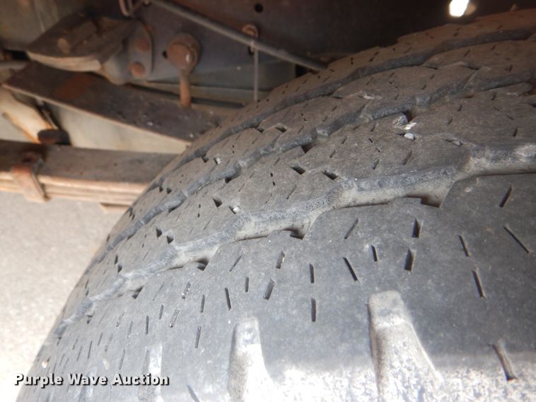 image for item DB4975 2008 Ford F250 Super Duty utility bed pickup truck