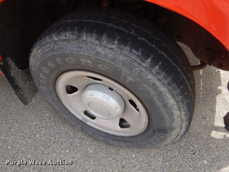 image for item DB4975 2008 Ford F250 Super Duty utility bed pickup truck