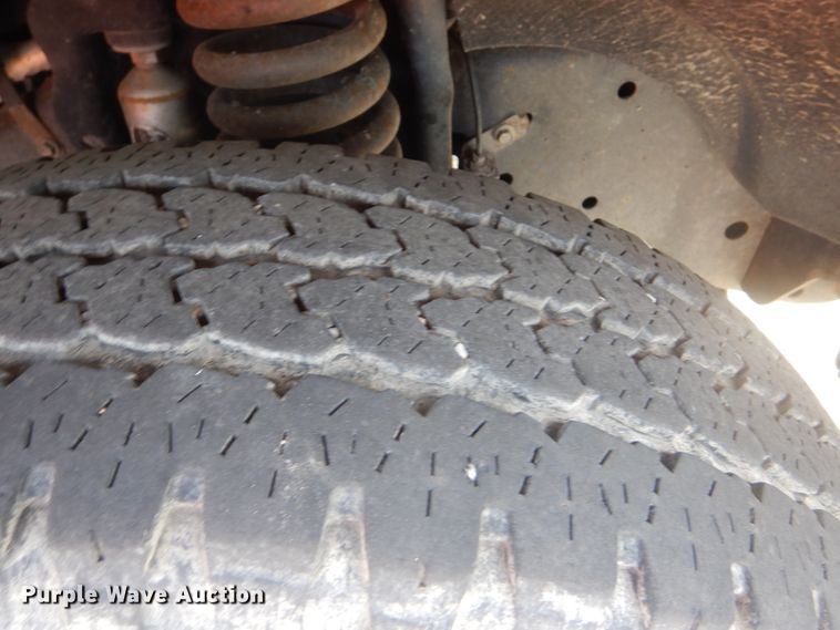 image for item DB4975 2008 Ford F250 Super Duty utility bed pickup truck