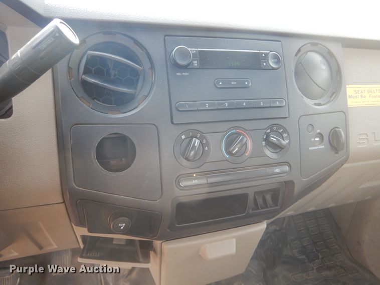 image for item DB4976 2008 Ford F250 Super Duty utility bed pickup truck