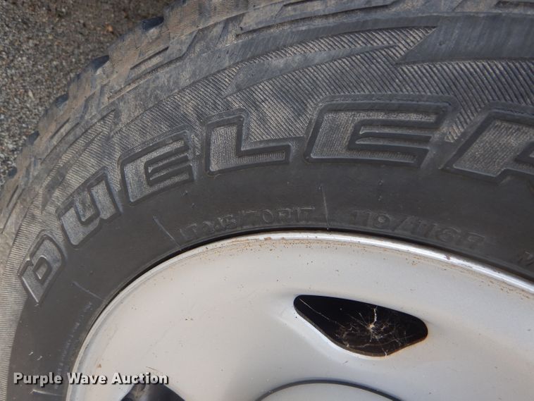 image for item DB4976 2008 Ford F250 Super Duty utility bed pickup truck