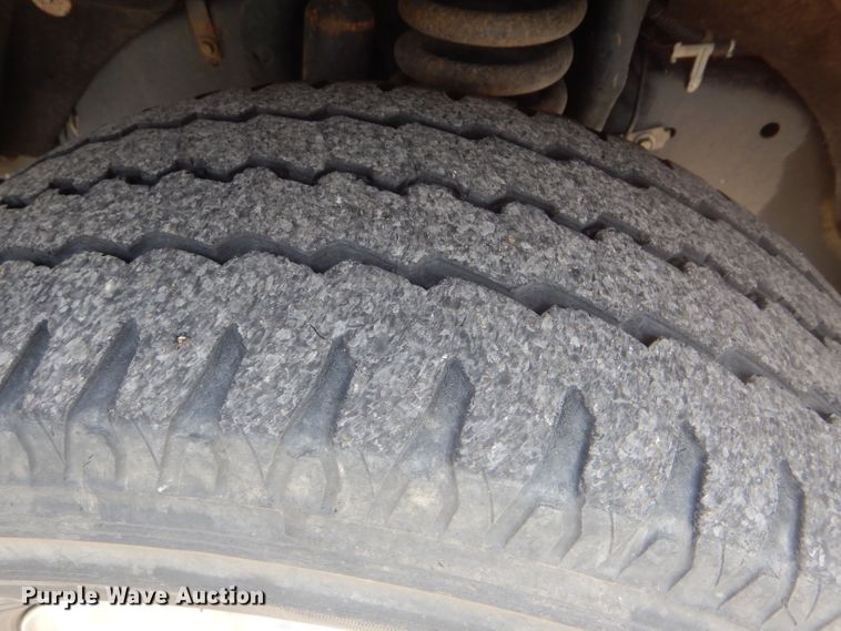 image for item DB4976 2008 Ford F250 Super Duty utility bed pickup truck