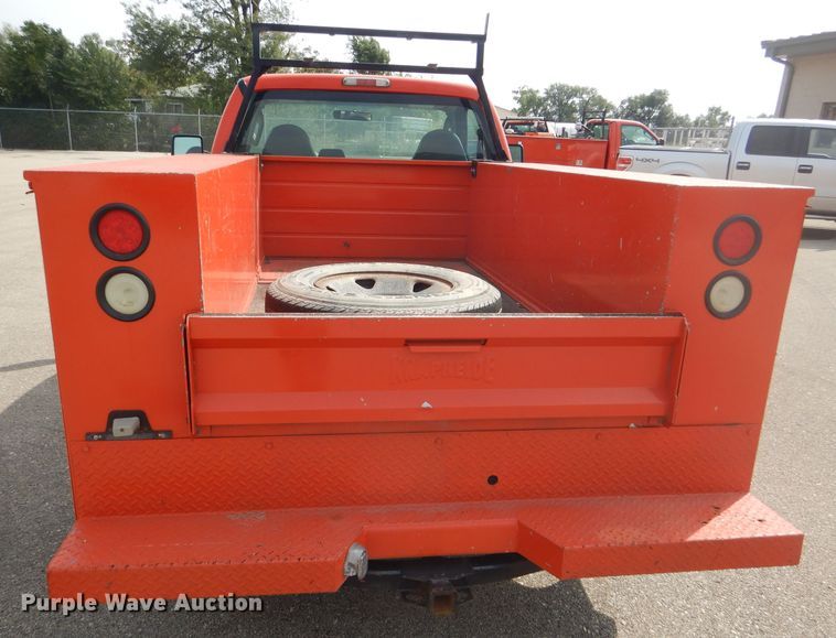 image for item DB4977 2009 Ford F250 Super Duty utility bed pickup truck