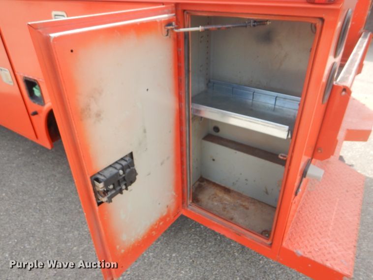 image for item DB4977 2009 Ford F250 Super Duty utility bed pickup truck