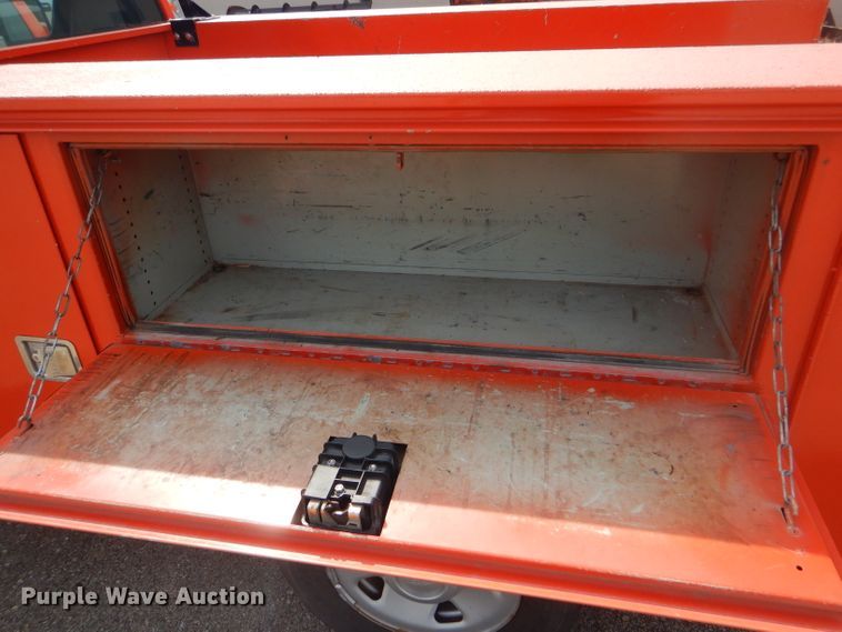 image for item DB4977 2009 Ford F250 Super Duty utility bed pickup truck