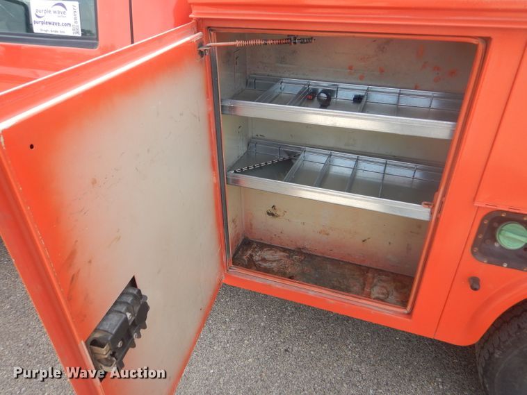 image for item DB4977 2009 Ford F250 Super Duty utility bed pickup truck