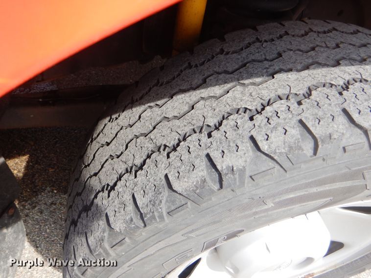 image for item DB4977 2009 Ford F250 Super Duty utility bed pickup truck